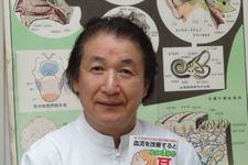 『血流を改善するとたった1分で耳がよくなる!』の著者、今野清志さん