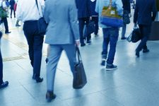 都心の通勤ラッシュ　最も遅延の少ない路線は？