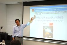 『事業に失敗しないための 起業家宣言』の著者、小室雄次氏