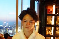 『財布はいますぐ捨てなさい』の著者、金川顕教さん