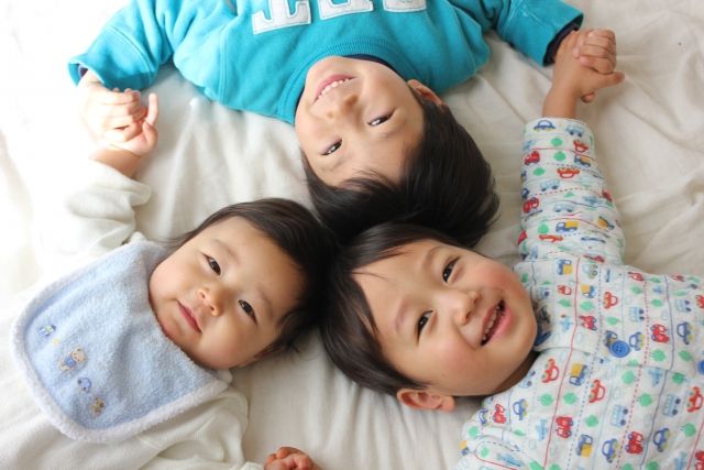 長男、次男、末っ子、一人っ子 「コミュニケーション力」が一番高いのは?