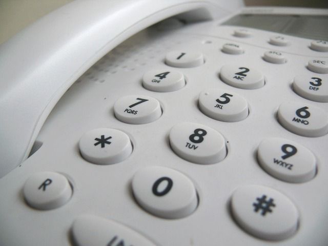 新人が緊張する電話応対。やってはいけない電話の切り方とその対策