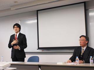 大学の調査研究をオーディオブックで発表