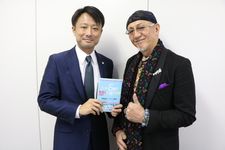 『アンガーマネジメント×怒らない体操 たった6秒で怒りを消す技術』の著者、安藤俊介さんとデューク更家さん