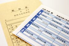 「給料が上がればモチベーションも上がる」はウソ？待遇改善が裏目に出た企業の話