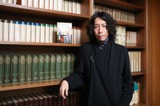 『ザ・ロイヤルファミリー』を執筆した早見和真さん