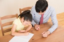 我が子に「勉強する意味」を問われたら何と答える？作家が語るその本質（＊画像はイメージです）