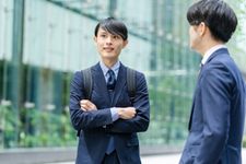 「中身のない人間」と思われても雑談で浅い話をすべき理由（＊画像はイメージです）