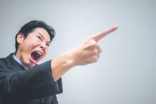 「声の大きな人」「主語の大きな人」に言い負かされない秘訣とは（＊画像はイメージです）