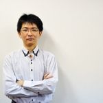 インタビューに答えるかすがまるさん