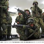 『自衛隊最強の部隊へ-CQB・ガンハンドリング編』（誠文堂新光社刊）p.36-37より