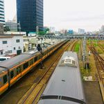 囲桃園跨線橋上から中野駅方面をのぞむ