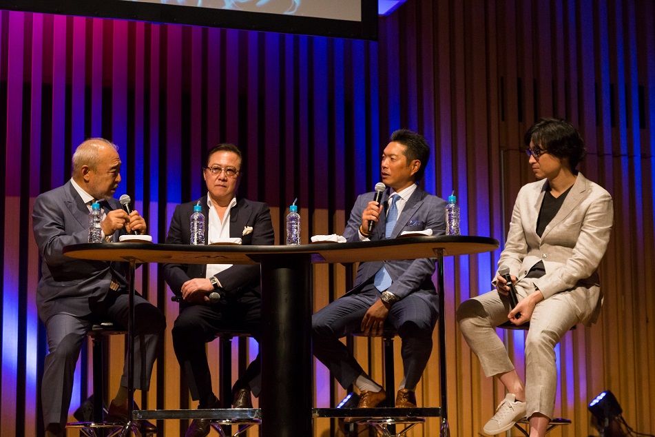 作者は物語や人物に付き合うしかできない 2人の直木賞作家が語った小説論 新刊jp 作者は物語や人物に付き合うしかできない 2人の直木賞作家が語った小説論 新刊jp