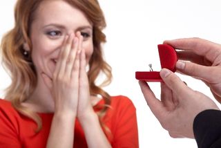 年下男性と“本気の恋愛”が始まる、魅力的なアラフォー女性の会話テクニック