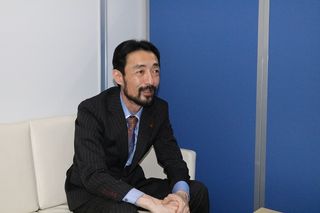 『「つらい腰痛」は指1本でなくなります:薬も道具も使わない、「腰痛緩消法」なら自分で治せる!』の著者、坂戸孝志さん