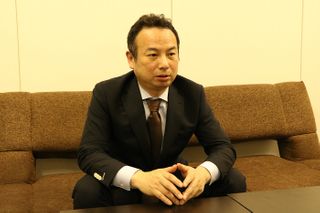 『余計なことはやめなさい!: ガトーショコラだけで年商3億円を実現するシェフのスゴイやり方』(集英社刊)の著者、氏家健治さん